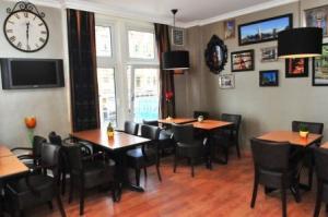 Princess Leidse Square Hostal